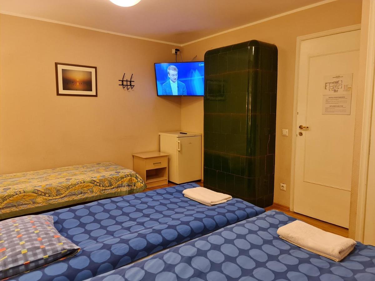Felixi Maja Hotel Viljandi  Buitenkant foto