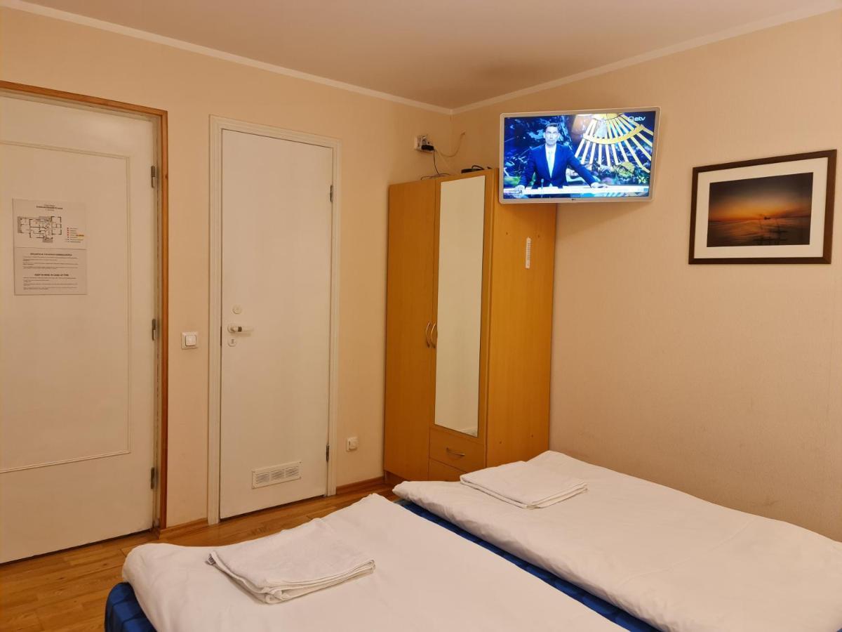 Felixi Maja Hotel Viljandi  Buitenkant foto