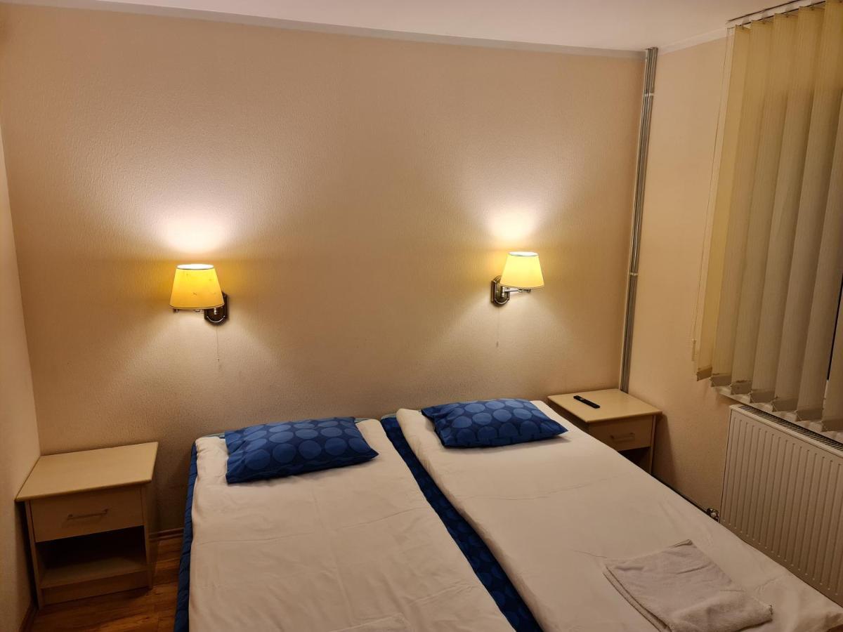 Felixi Maja Hotel Viljandi  Buitenkant foto